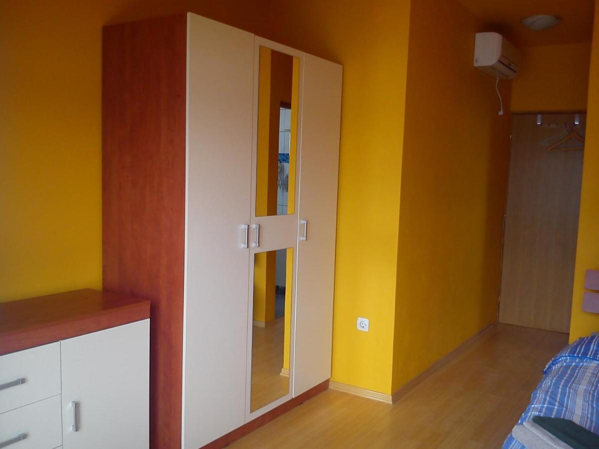 Apartman Atanasov Seline Eksteriør billede